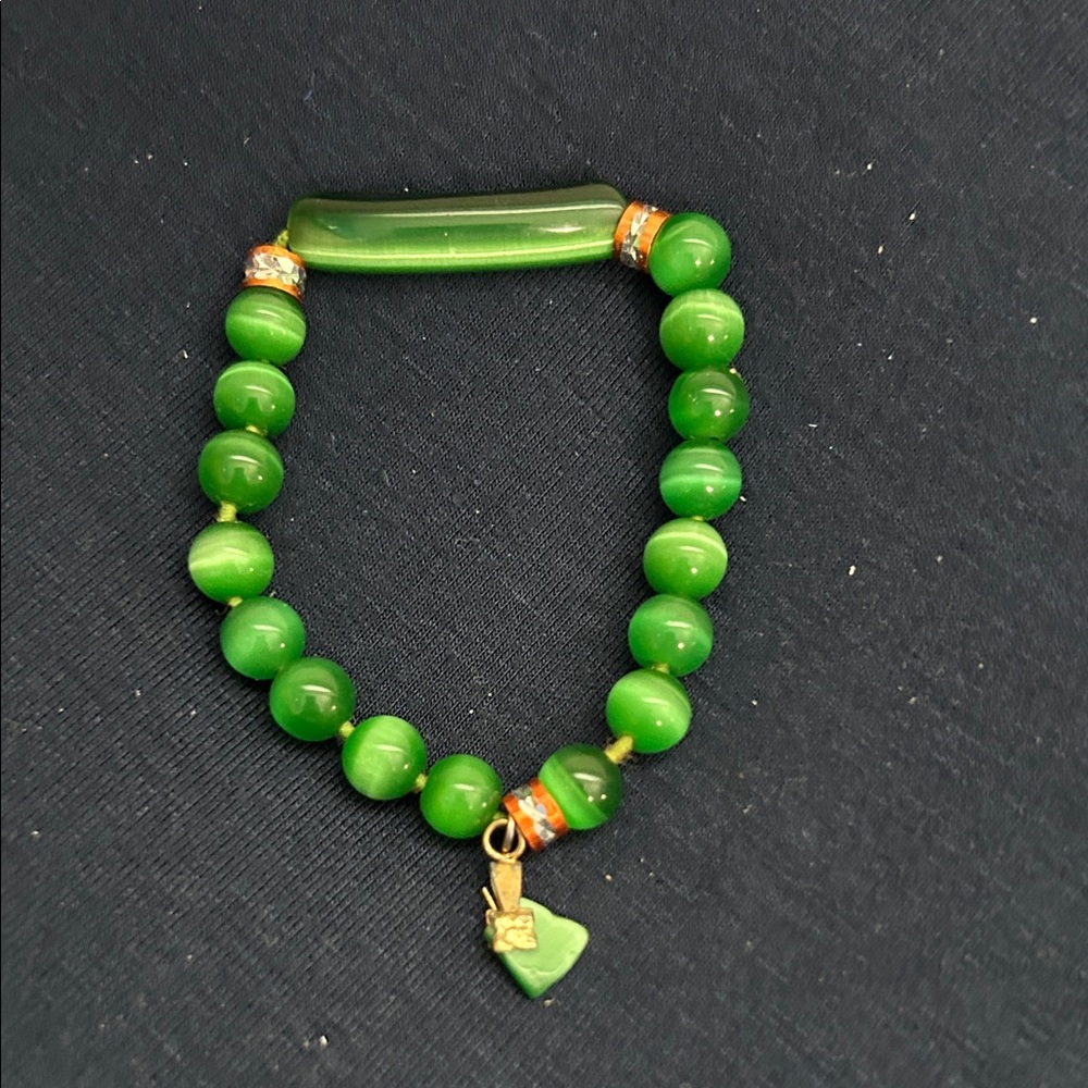 Green Jaipur design glass bracelet with charm